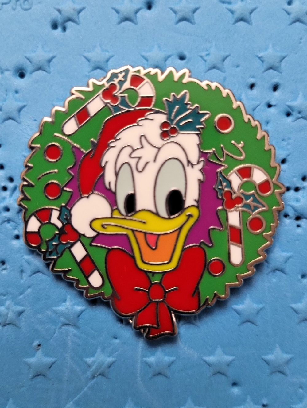 Disney Holiday Mystery Tin Collection Donald Duck LE 200 AP Artist Proof Pin